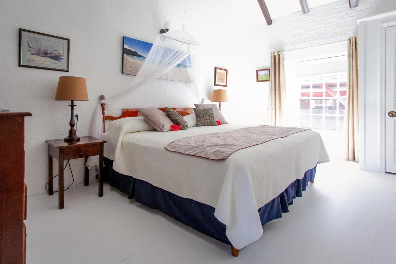 Admiral'S Inn And Gunpowder Suites English Harbour Esterno foto