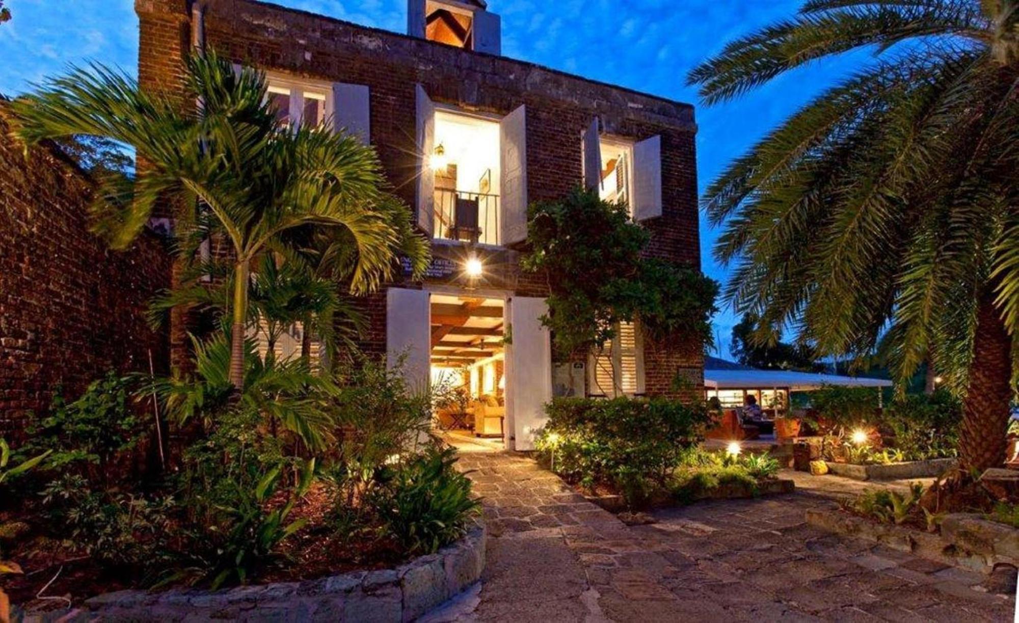 Admiral'S Inn And Gunpowder Suites English Harbour Esterno foto