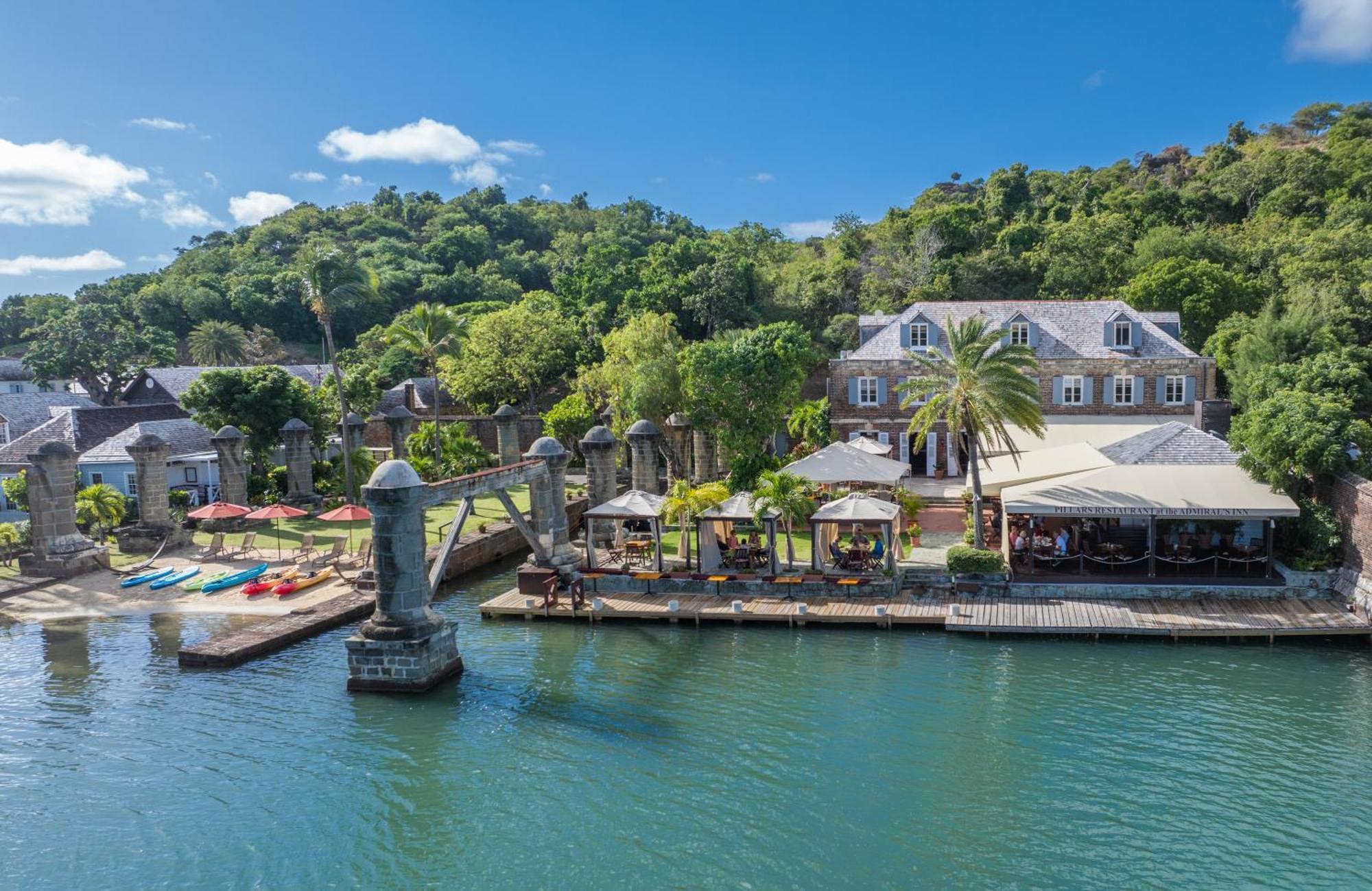 Admiral'S Inn And Gunpowder Suites English Harbour Esterno foto