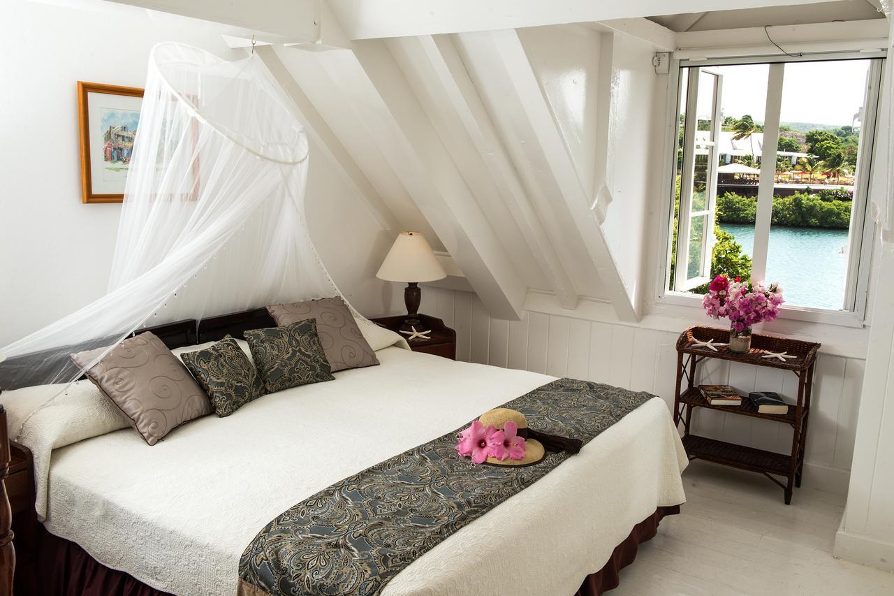 Admiral'S Inn And Gunpowder Suites English Harbour Esterno foto